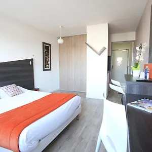 *** Hotel apartamentowy Adonis Paris Sud Francja